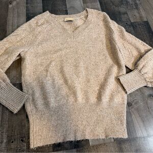 Elie‎ Tahari V-Neck Knit Sweater Beige Oatmeal Pointelle Sleeve Size Small